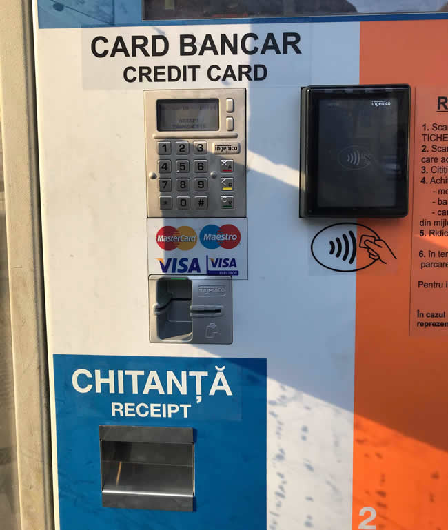Automatele de plată din parcările Cazarma 90 și Piața Mică permit și plata cu cardul