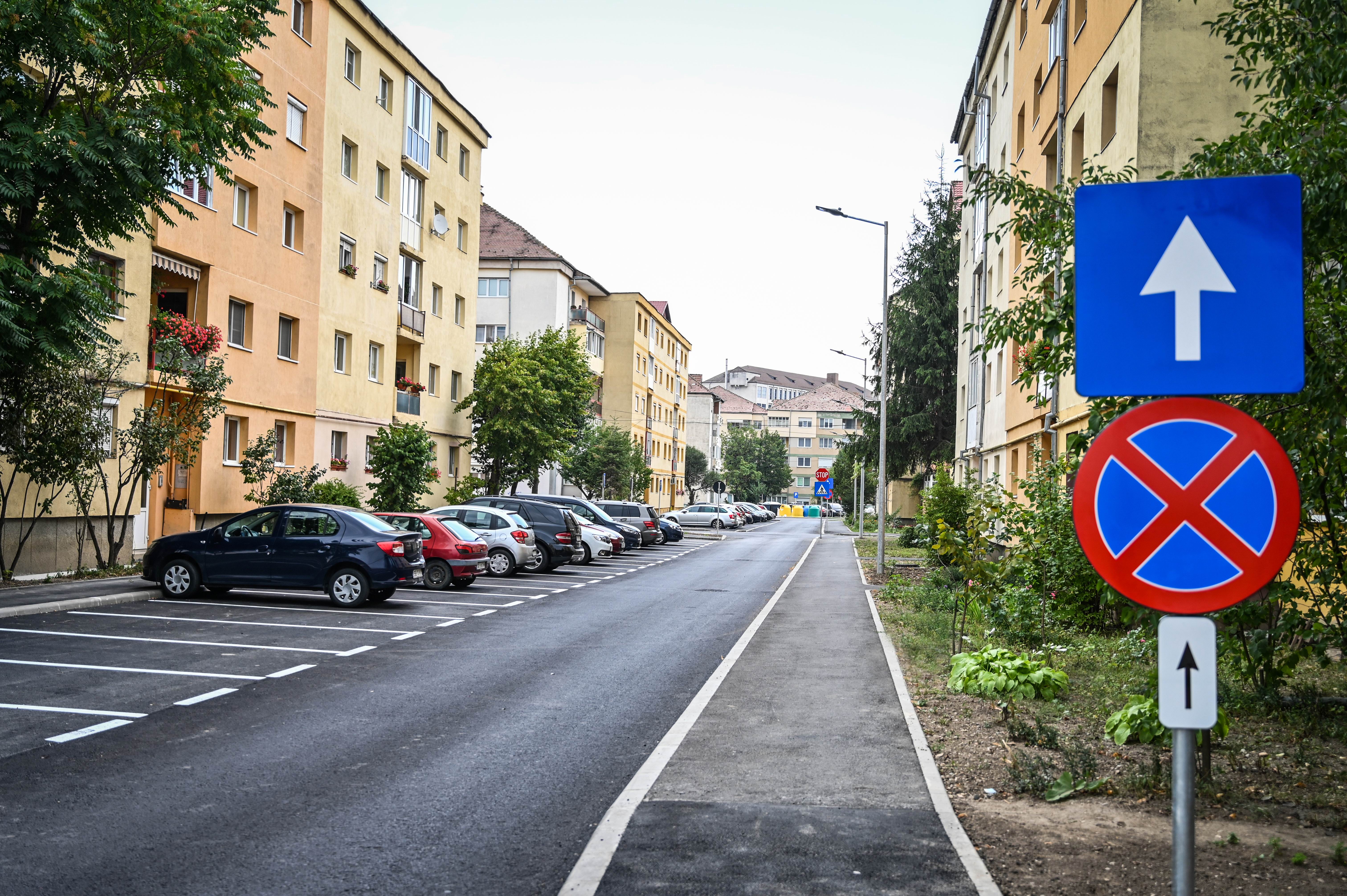 Consultare publică: Primăria Sibiu intenționează să ordoneze utilizarea locurilor de parcare în zonele de blocuri